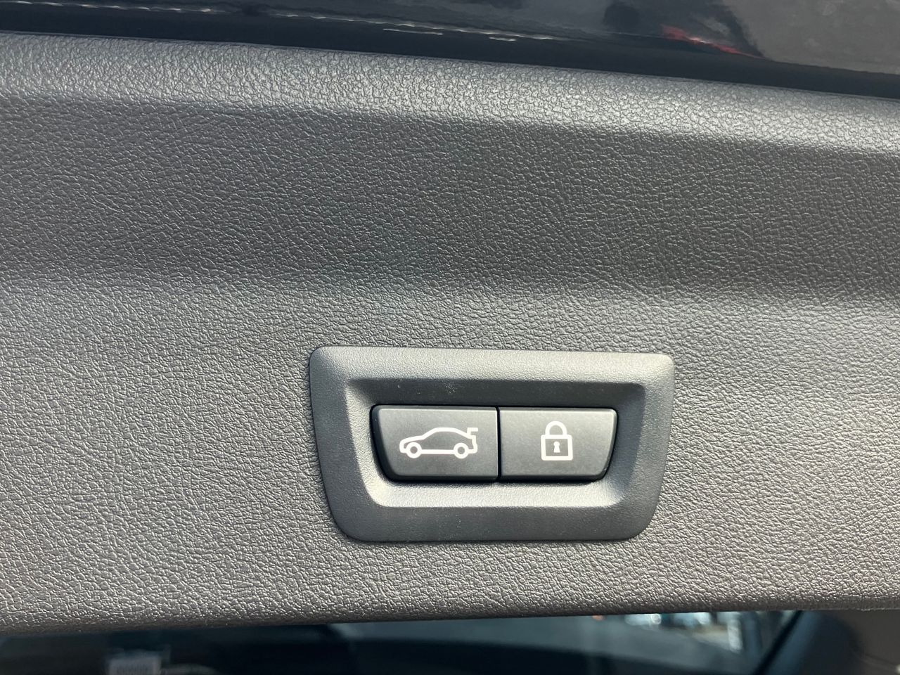 X3 20D