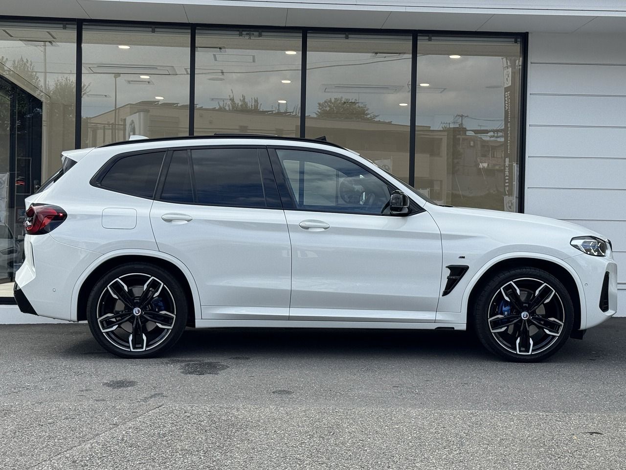 G01 X3 M40d RHD LCI ZA