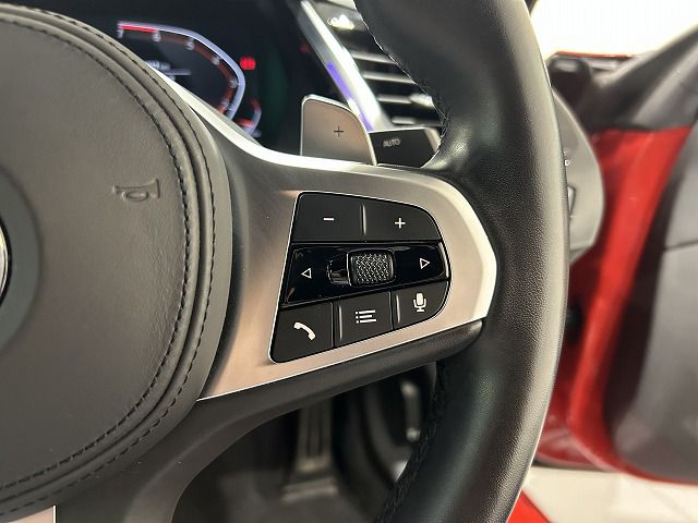 G29 z4 sDrive20i RHD