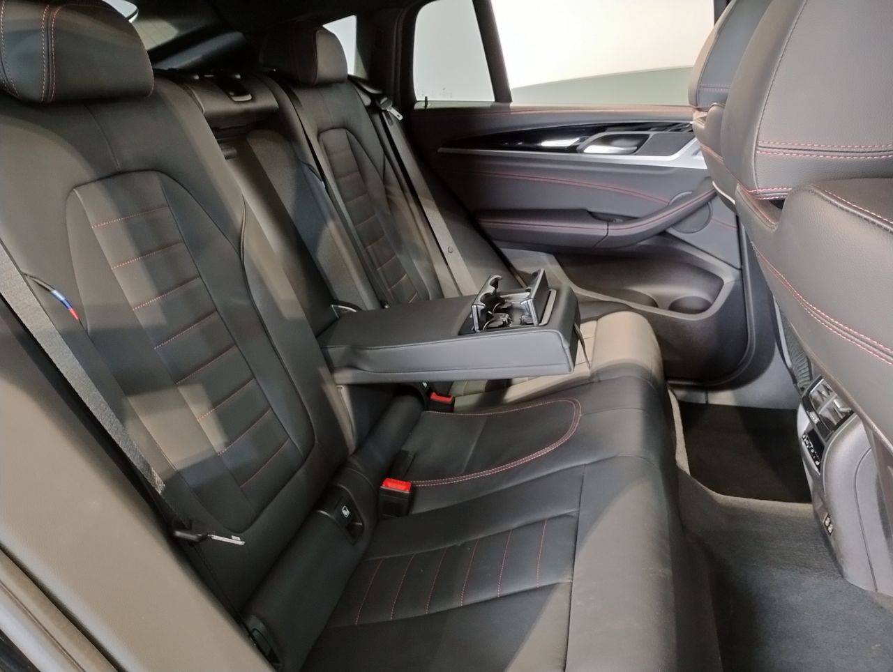 X4 M40i RHD