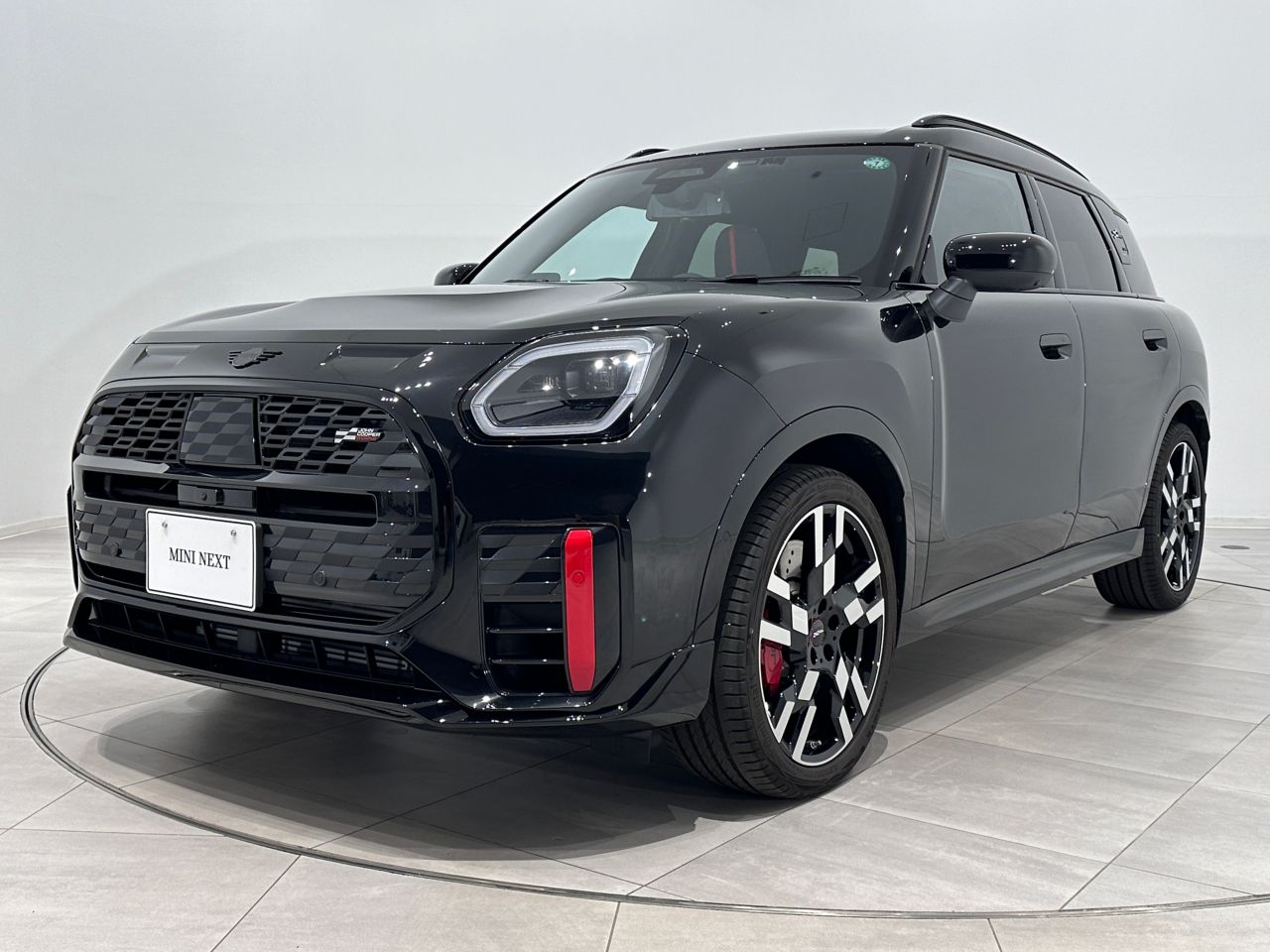 THE NEW MINI JOHN COOPER WORKS COUNTRYMAN ALL4