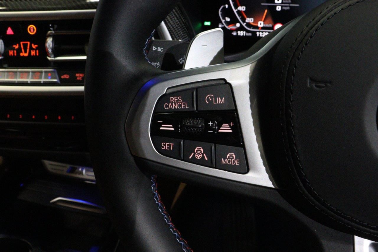 G02 X4 M40i RHD LCI