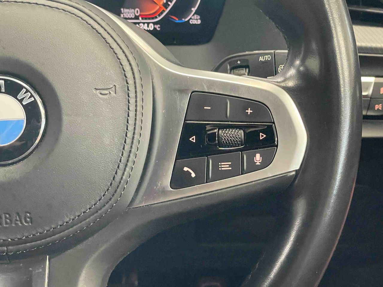 F40 118d Sports Hatch 5-door B47 2.0d