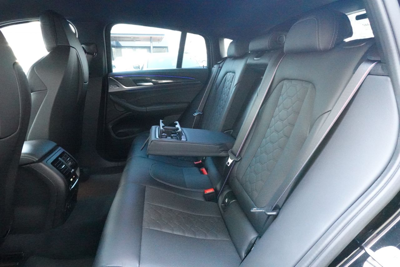 X4 M RHD