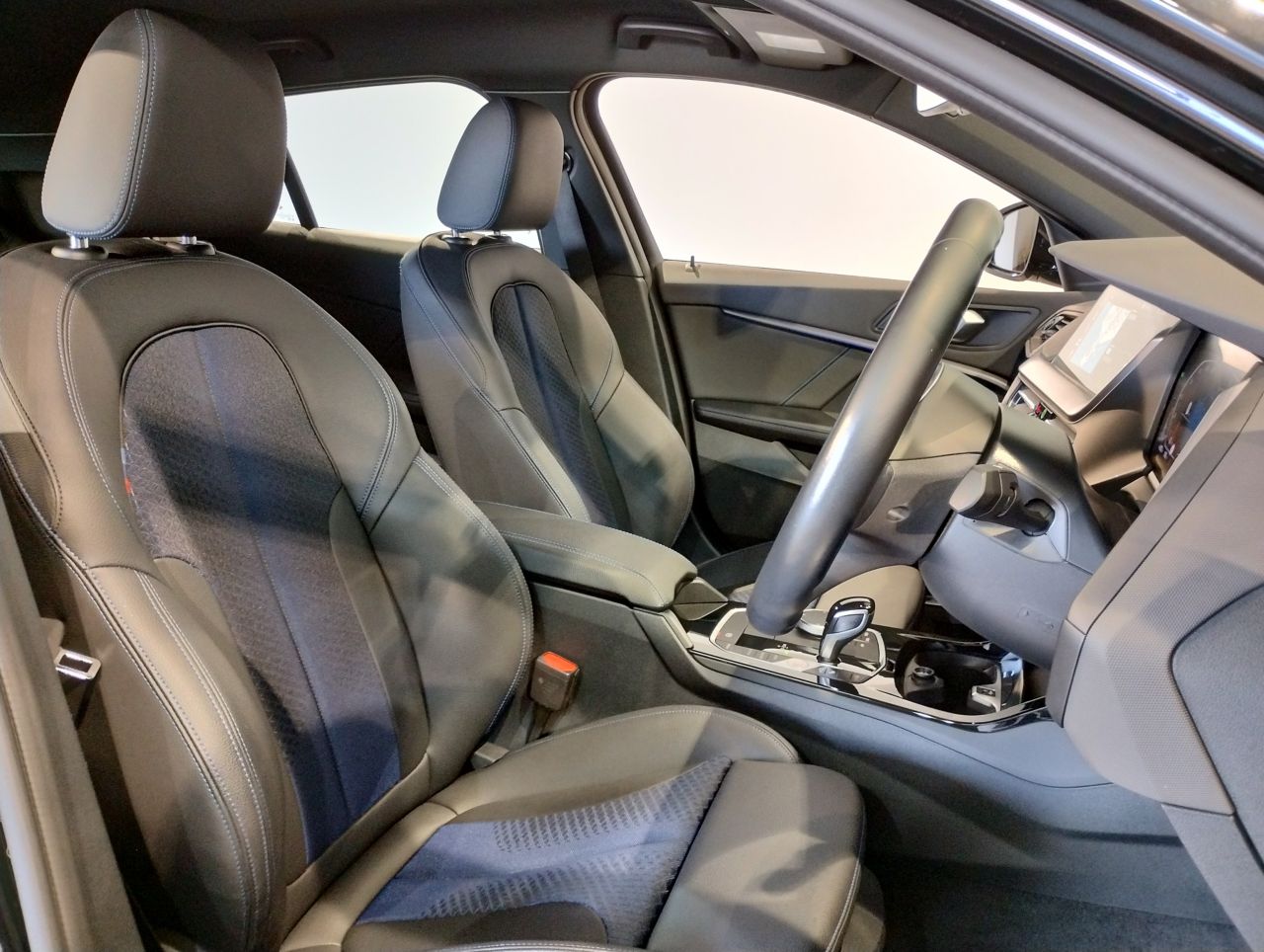 F40 118d Sports Hatch 5-door B47 2.0d
