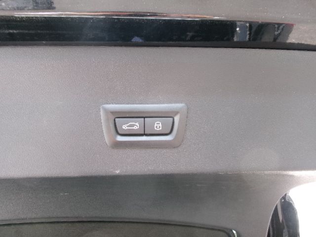 X4 xDrive20d RHD