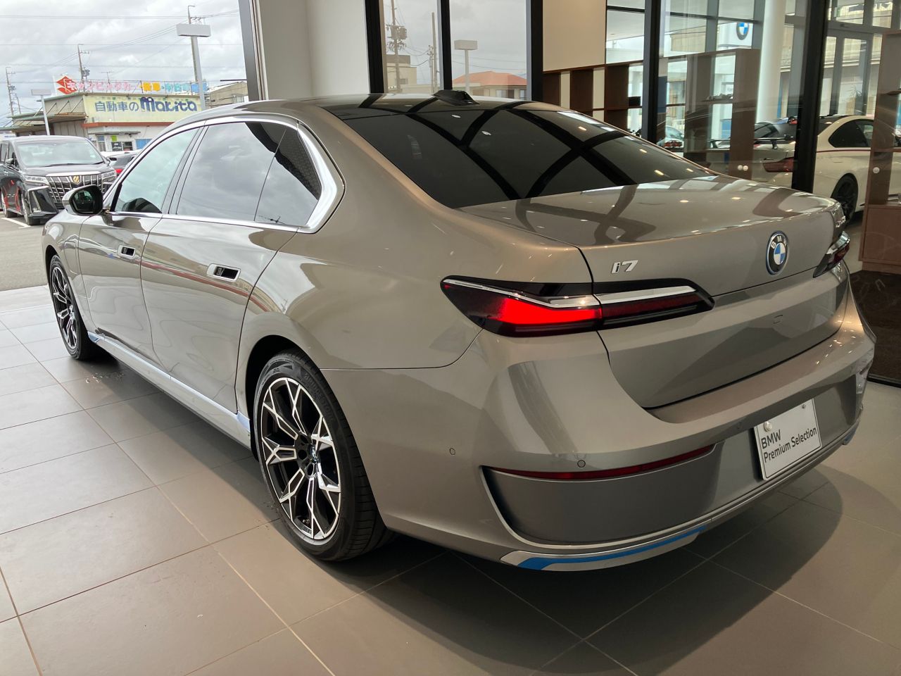 i7 xDrive60 Sedan RHD