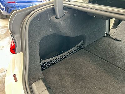 G20 330e Saloon RHD
