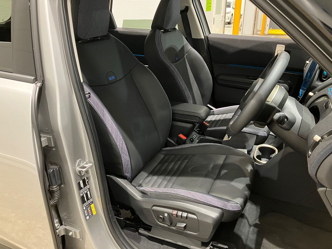 U25 MINI Countryman E