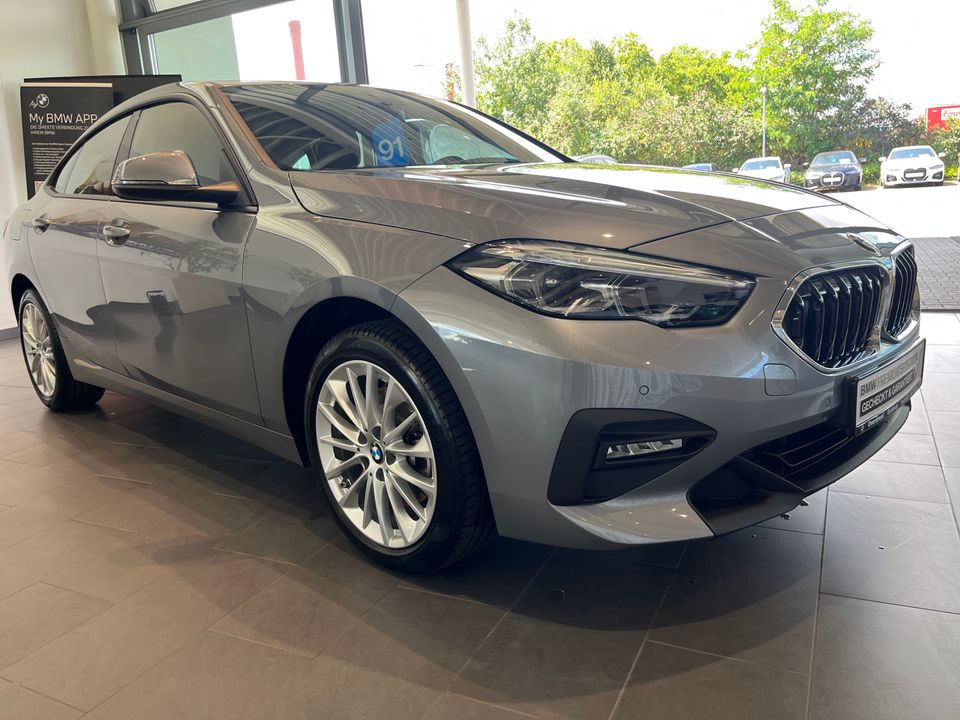 BMW 218
