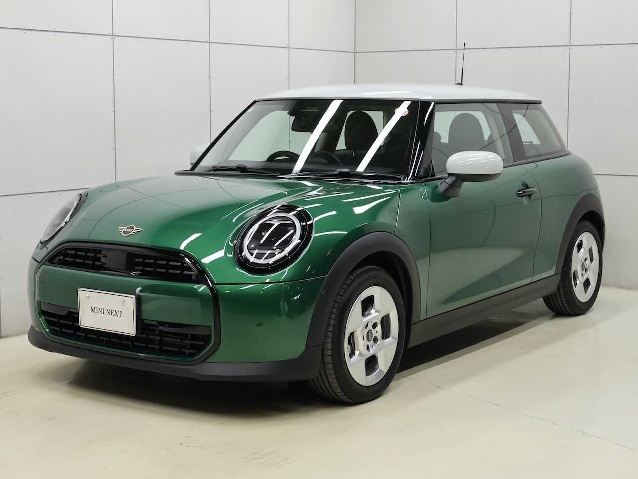 F66 MINI Cooper C 3Dr