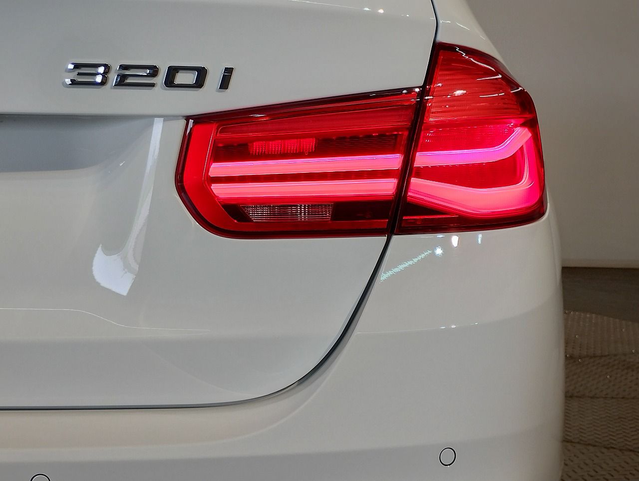 320I TOURING RHD