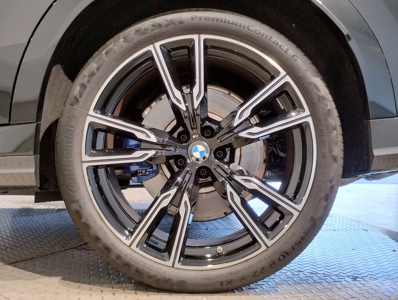X6 M60i xDrive RHD