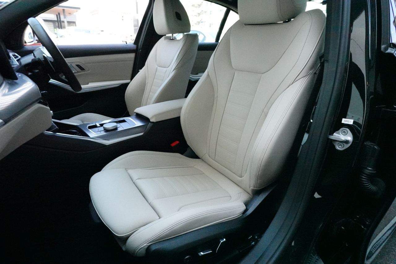 320d xDrive Berline RHD