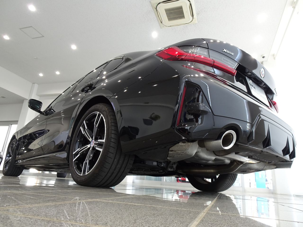 320d xDrive Berline RHD