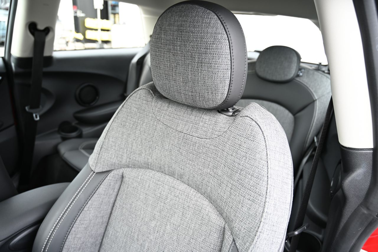 MINI Cooper F56 RHD