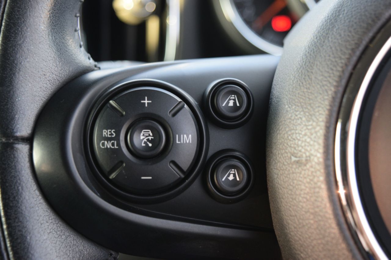 MINI CROSSOVER COOPER D