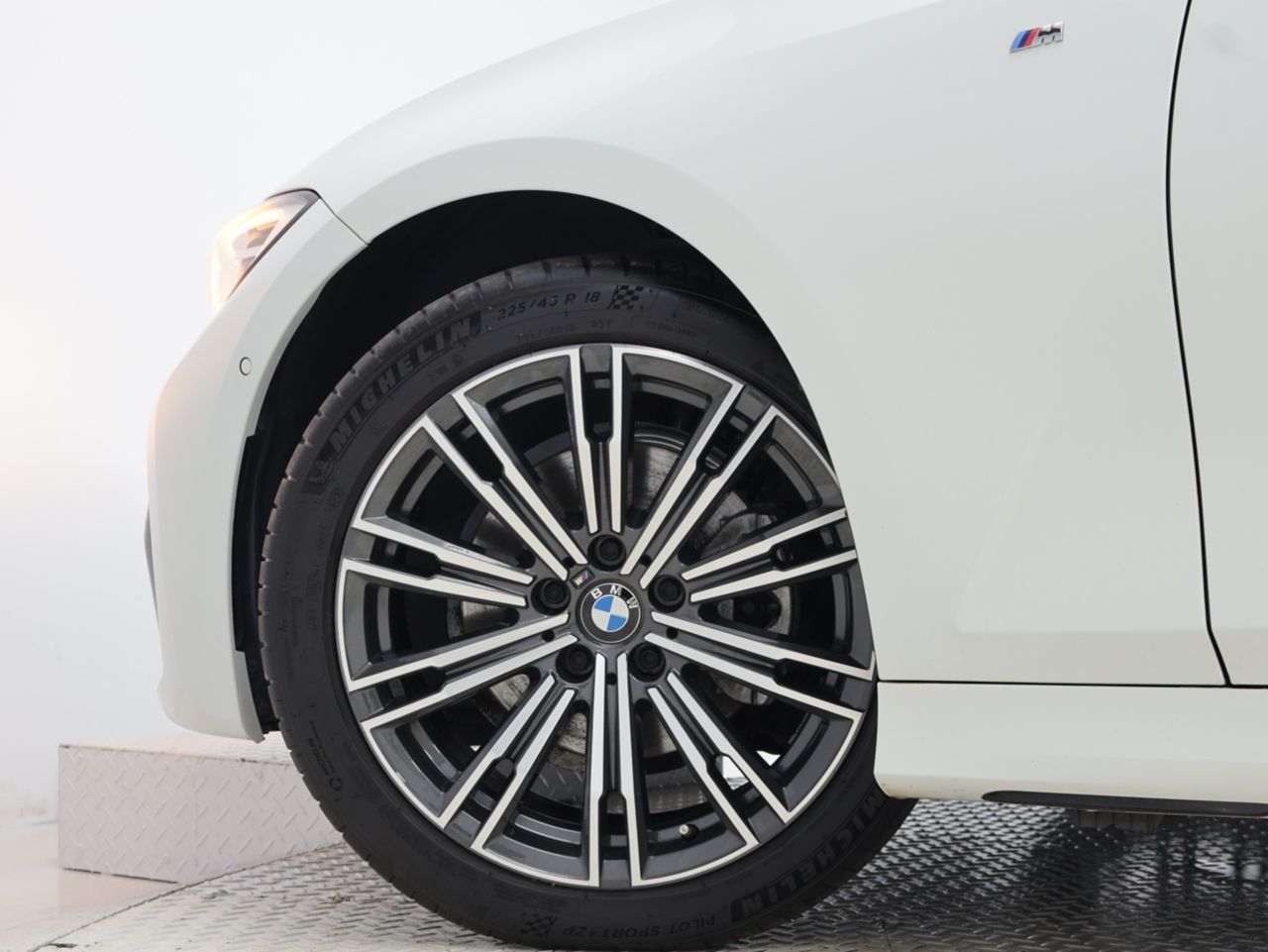 G20 320i Saloon RHD MX