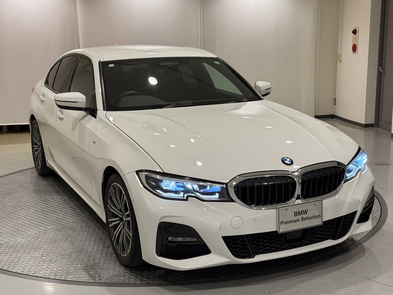 G20 320i Saloon RHD MX