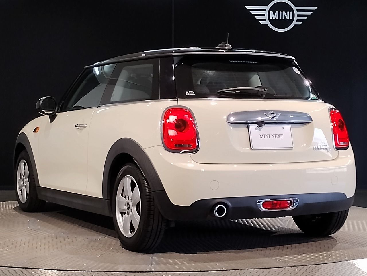 F56 COOPER D (AT)
