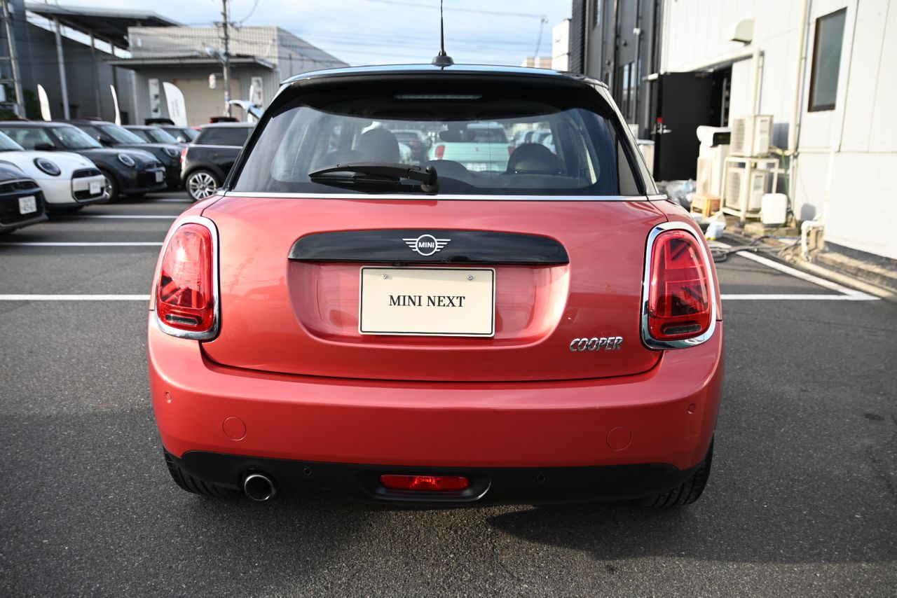 F55 MINI Cooper 5-Door Hatch LCI