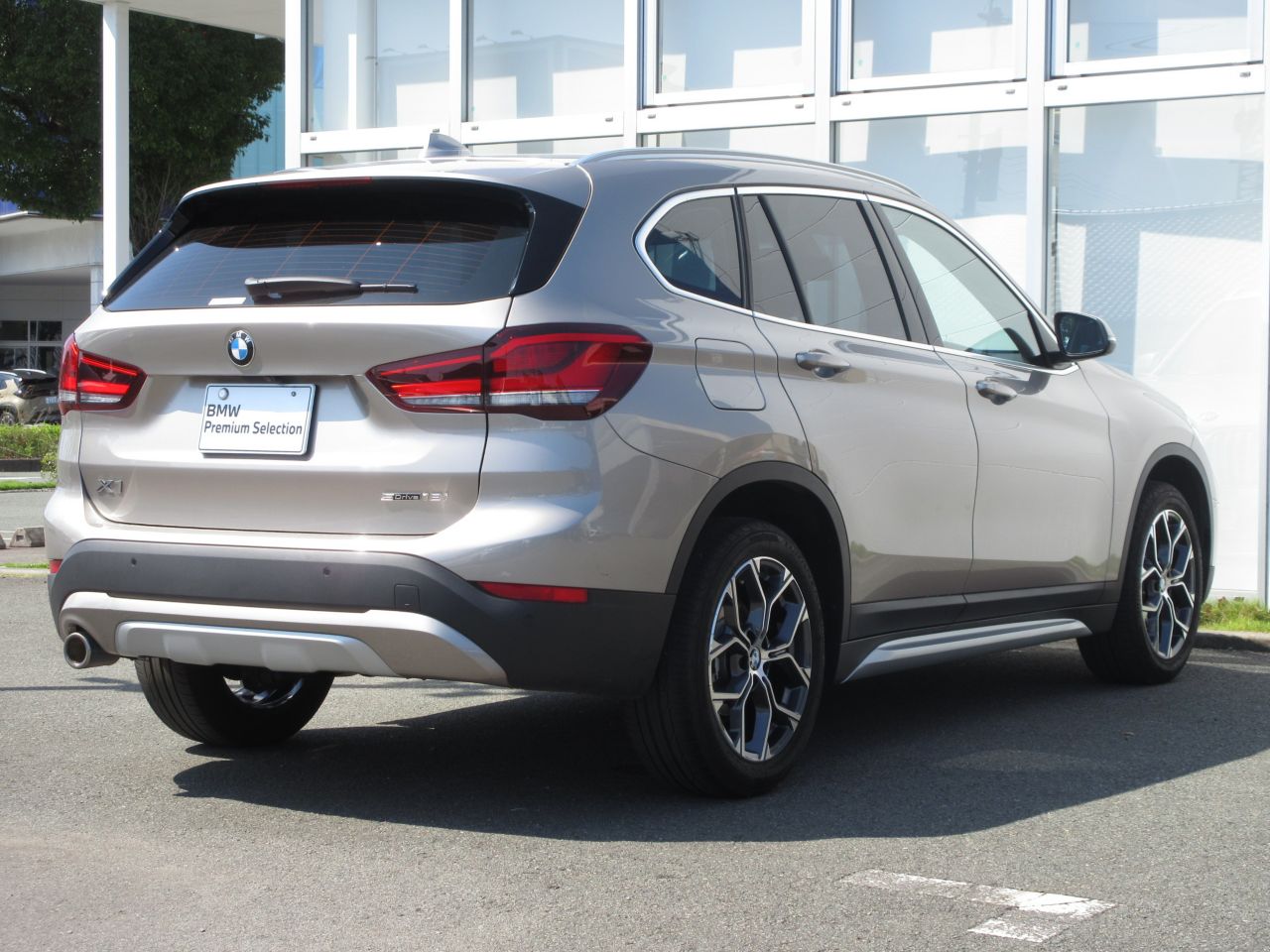 X1 sDrive18i RHD