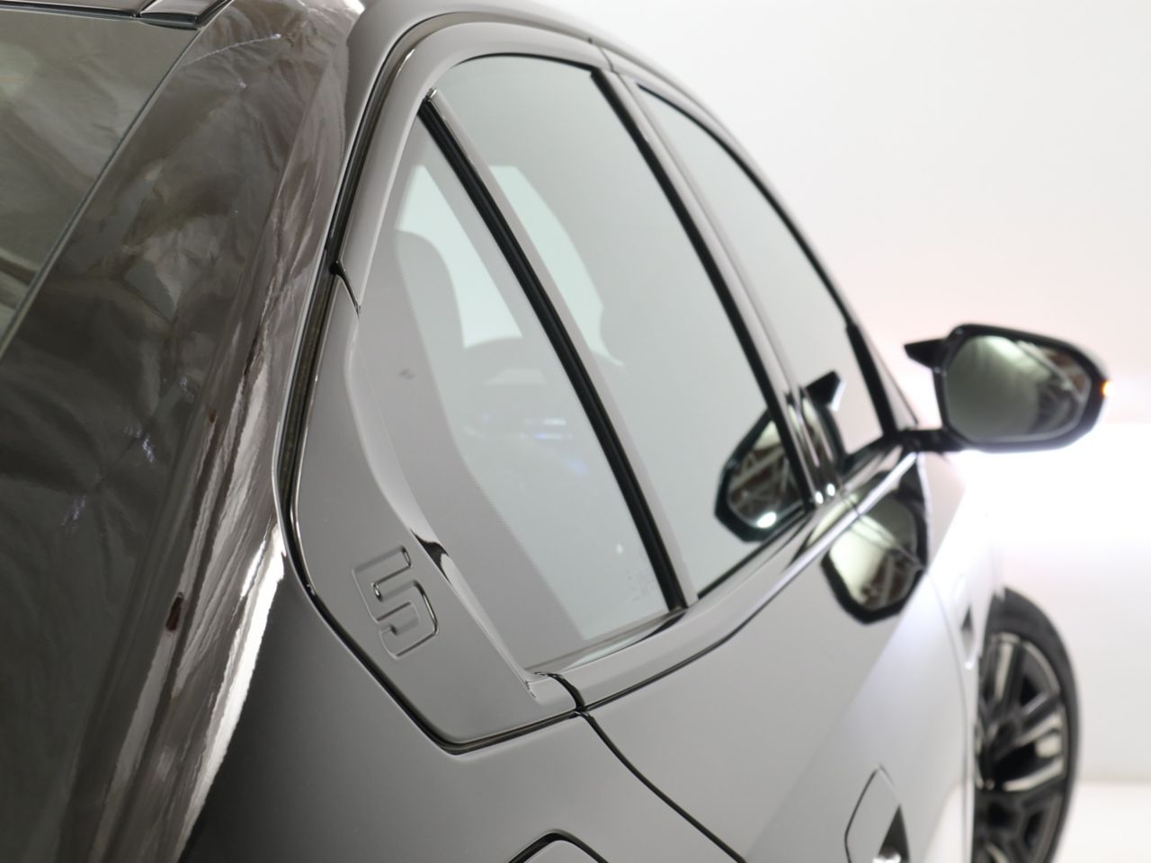 BMW i5 M60 xDrive Sedan RHD