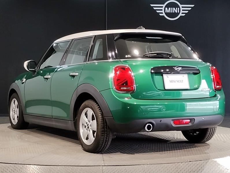 MINI F55 Cooper D 5dr Hatch LCI