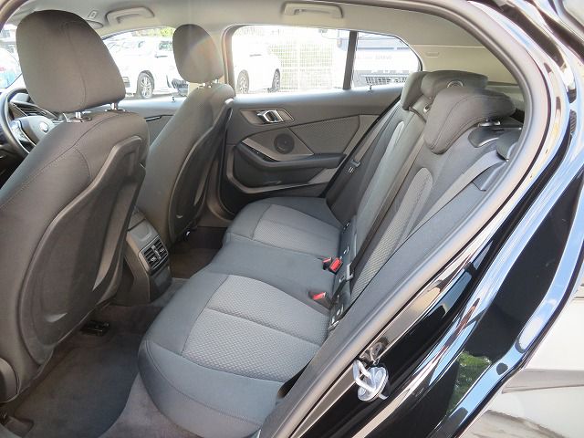 F40 118d Sports Hatch 5-door B47 2.0d
