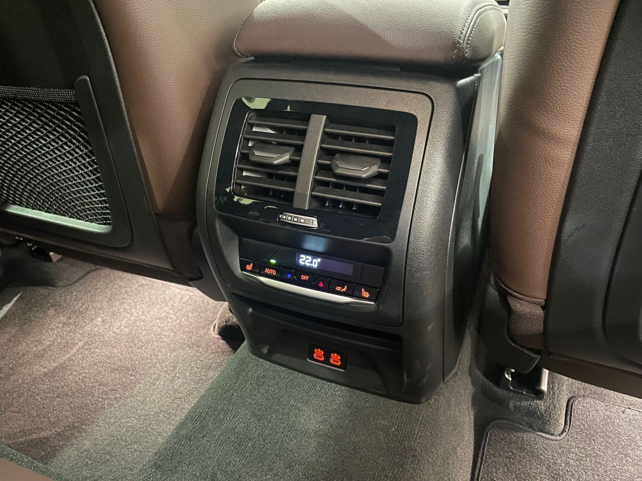 G02 X4 M40i RHD LCI