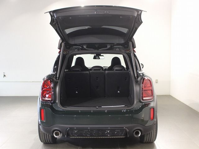 MINI John Cooper Works ALL4 Countryman RHD