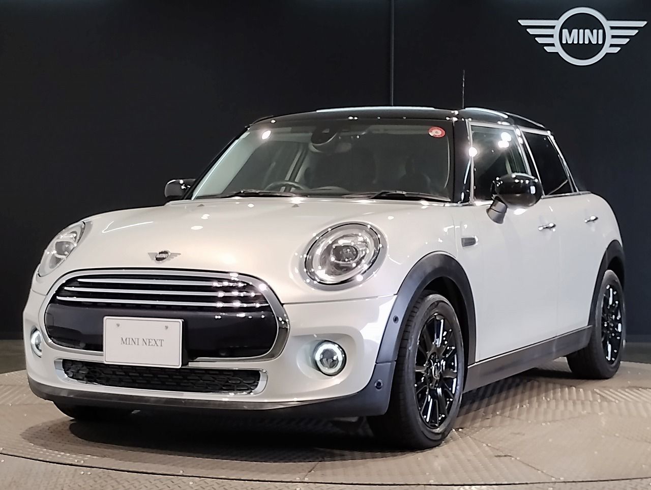 MINI COOPER D 5 DOOR.