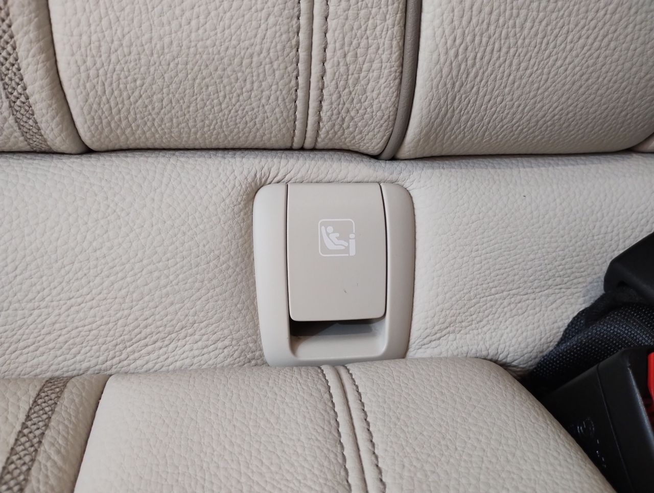 520d xDrive Sedan RHD