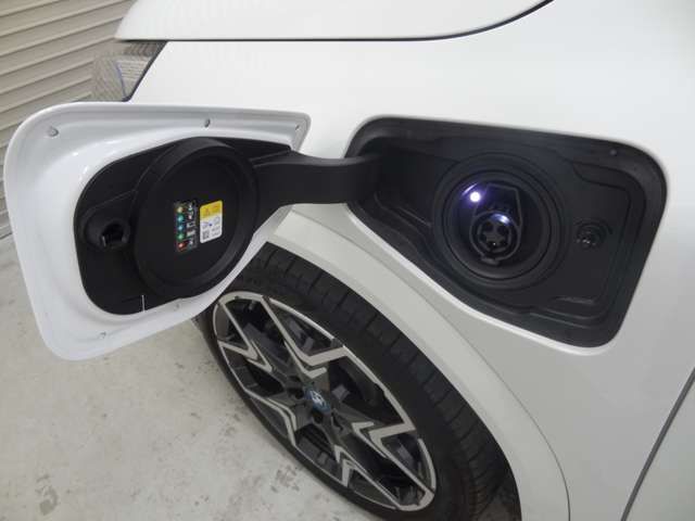 iX2 xDrive30 MSP