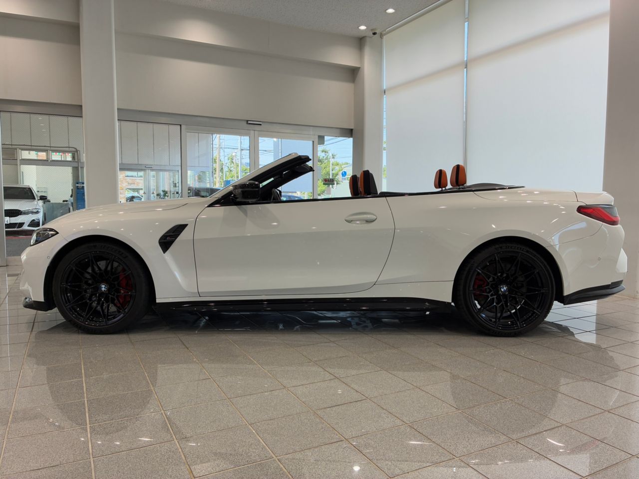 G83 M4 Competition M xDrive Competition RHD