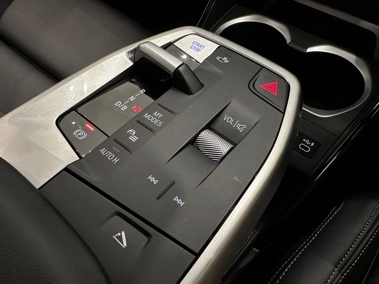 iX2 xDrive30 MSP