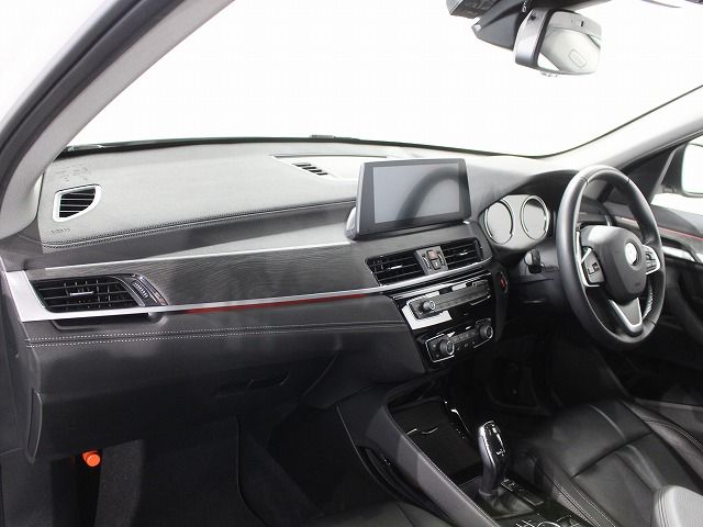 X1 sDrive18i RHD