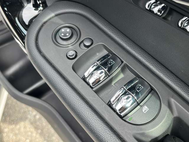 MINI CROSSOVER COOPER D
