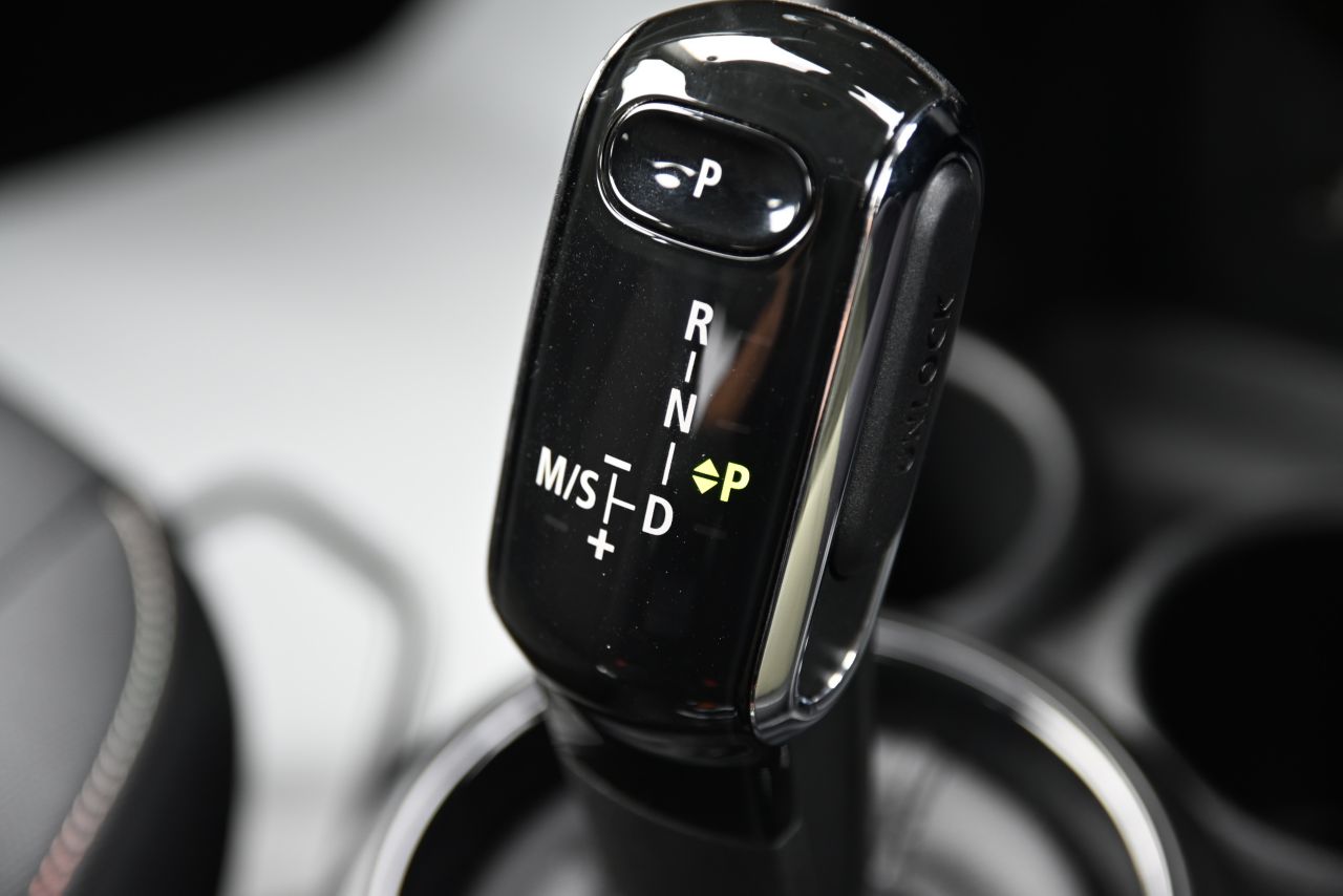 F55 MINI Cooper 5-Door Hatch LCI