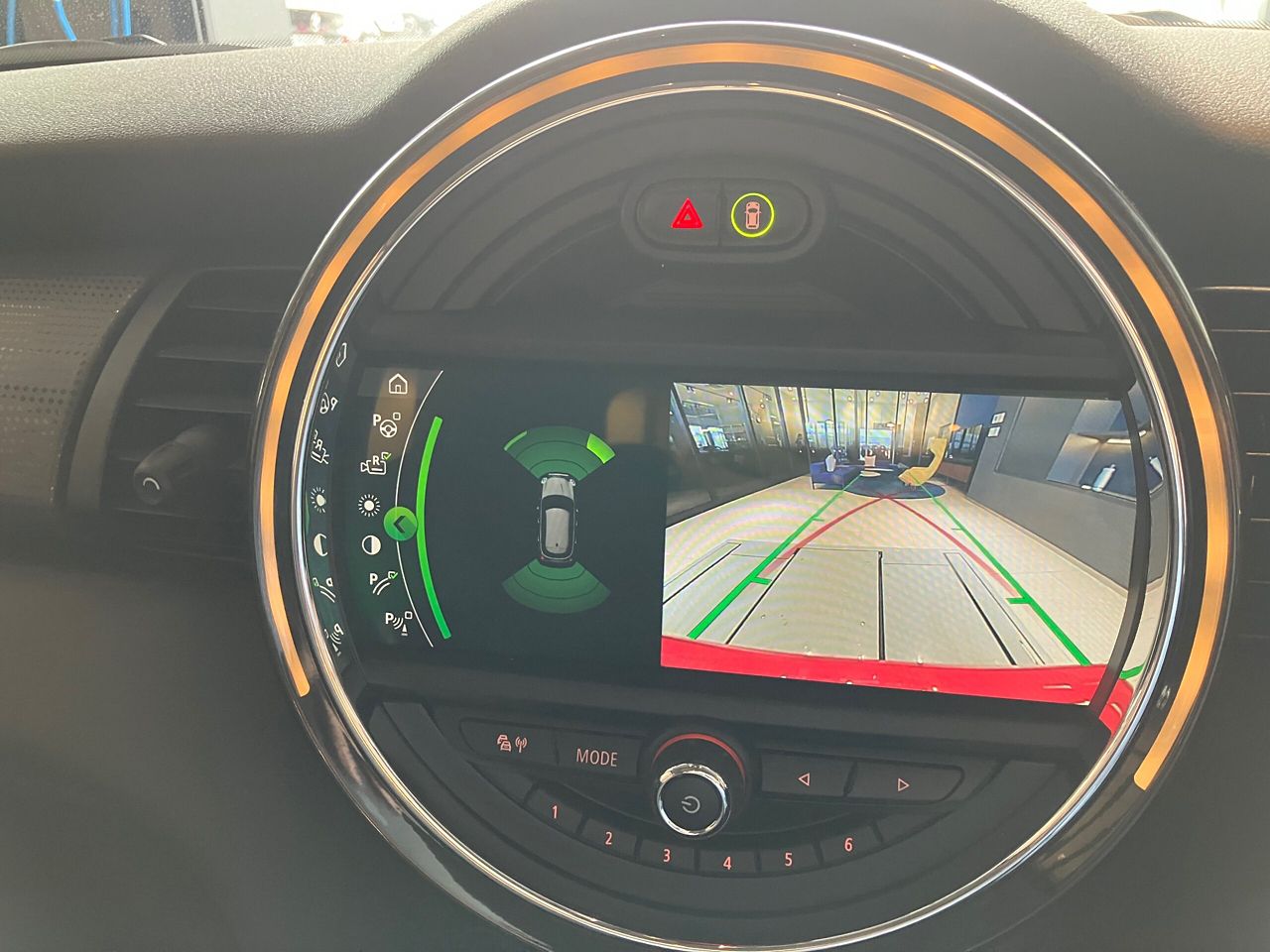 F55 COOPER D (AT)