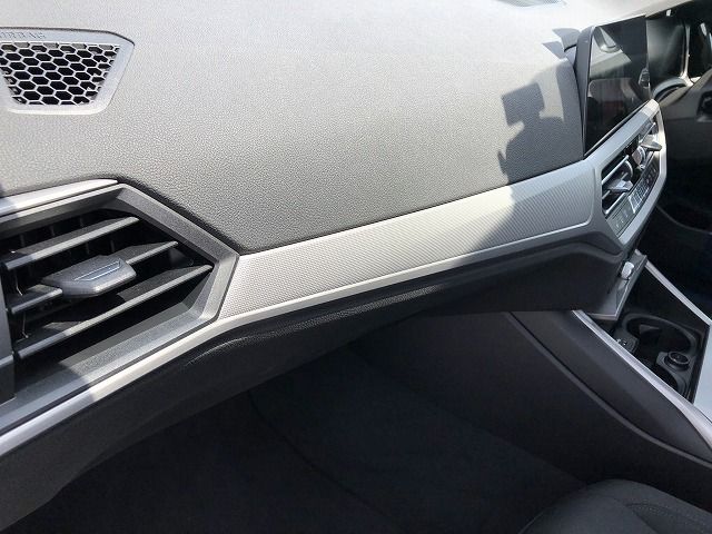 G20 320i Saloon RHD MX