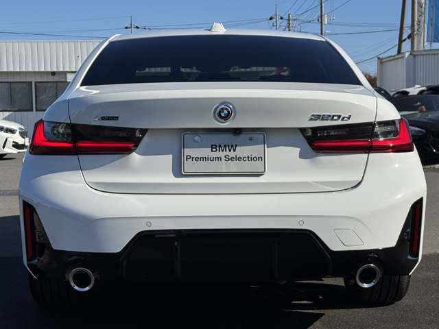 320d xDrive Berline RHD