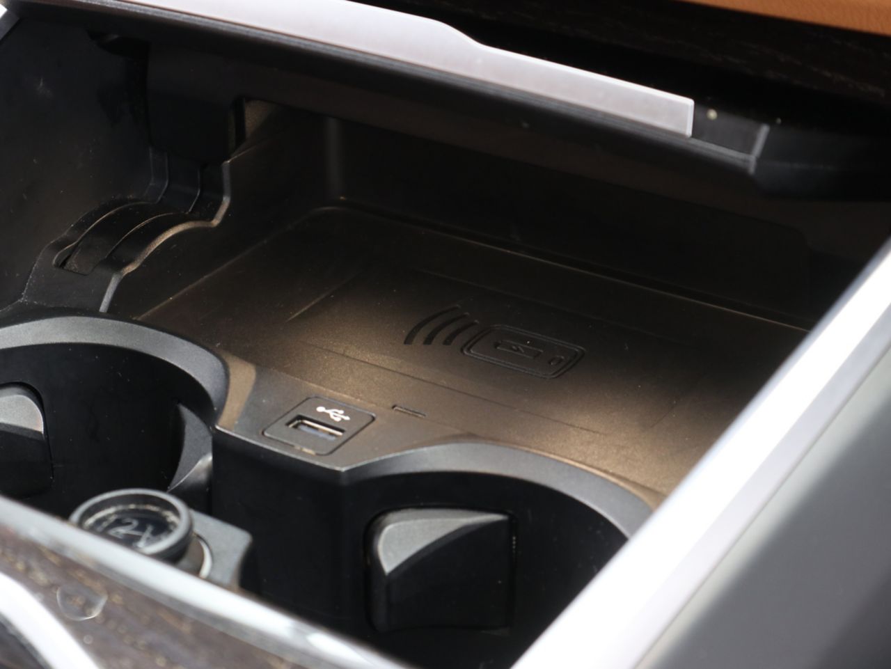G20 320d xDrive RHD Saloon