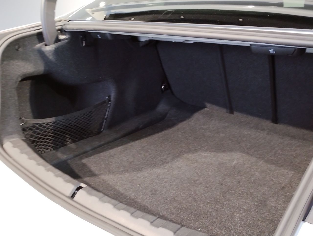 G20 320i Saloon LCI RHD MX