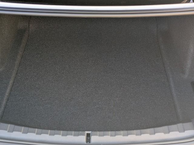 320d xDrive Berline RHD