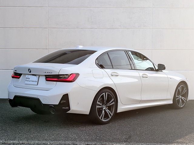 320d xDrive Berline RHD