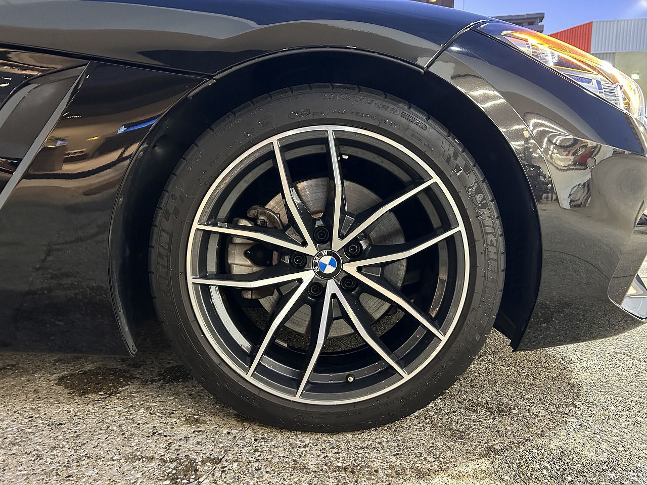 G29 z4 sDrive20i RHD