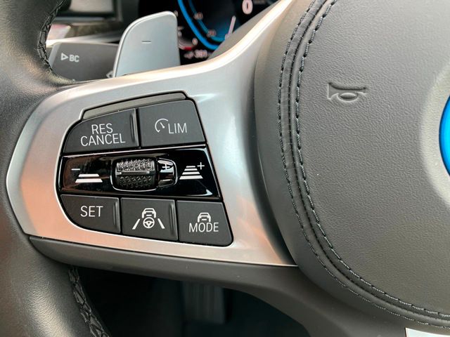 530e Sedan RHD