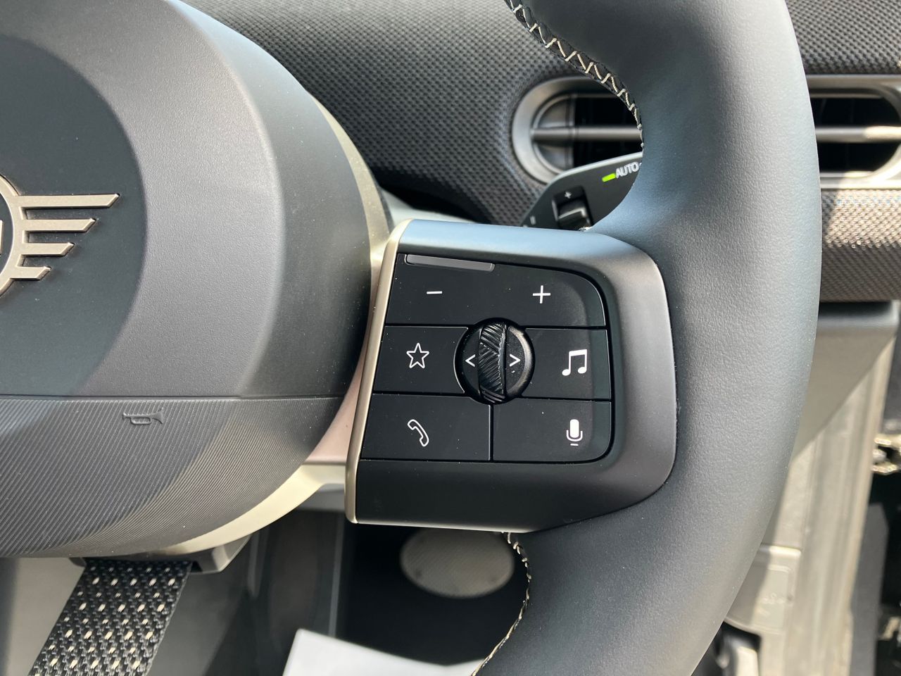 F66 MINI Cooper C 3Dr