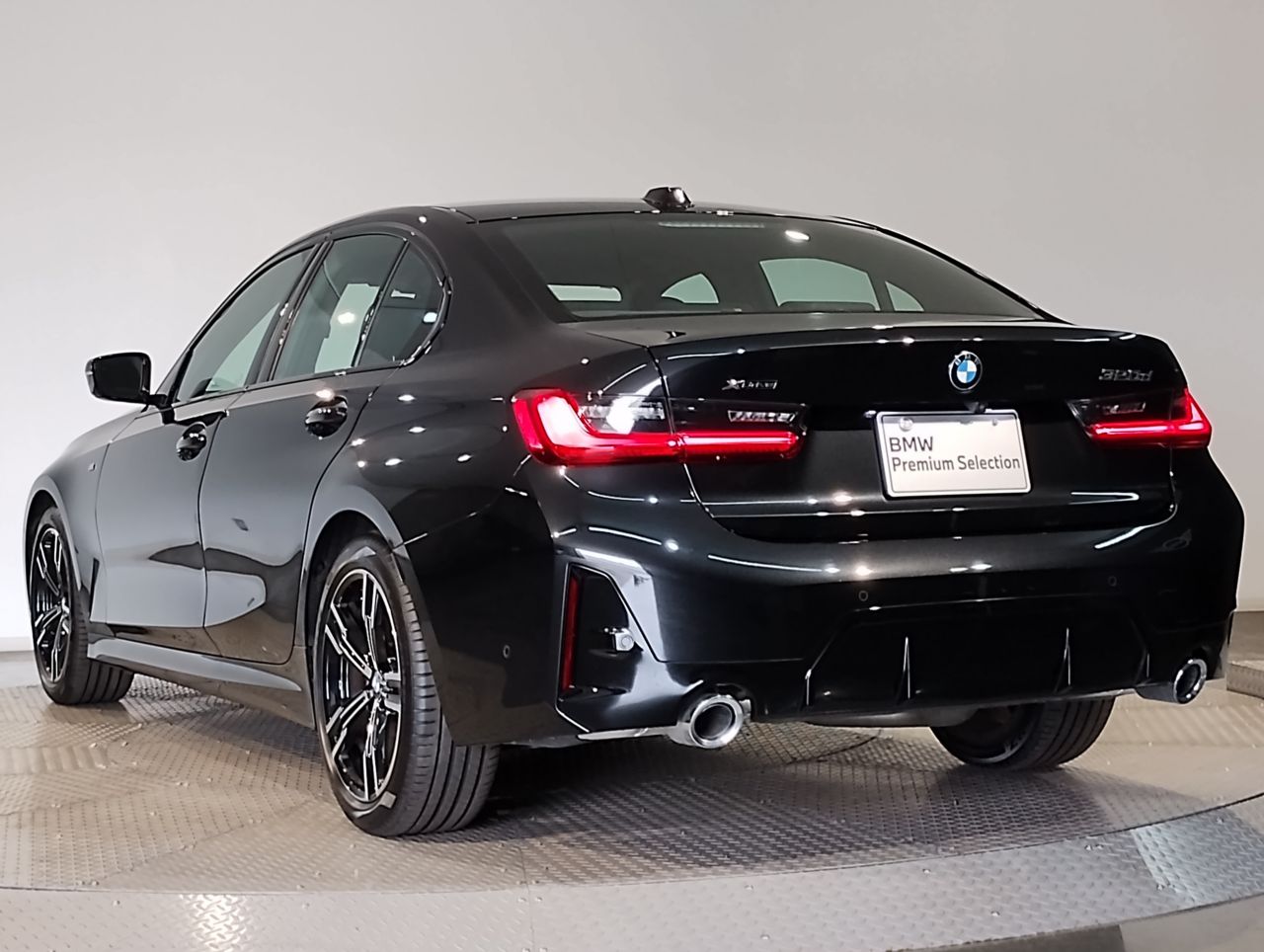 320d xDrive Berline RHD